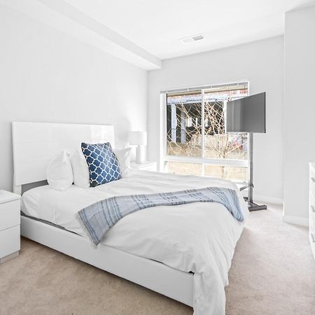 Global Luxury Suites At Reston Exteriör bild